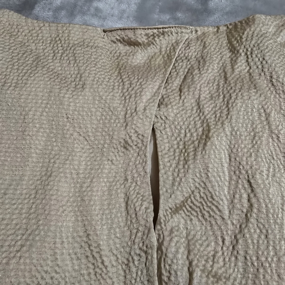 Antonio Melani Cream Color Sleeveless Size XS Silk Dress Blouse With Jewels - Picture 3 of 15